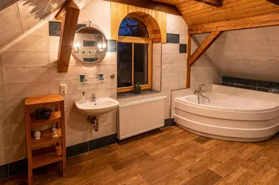 Ein Badezimmer in der Unterkunft Villa Landidyll mit separatem Wellness-Bereich