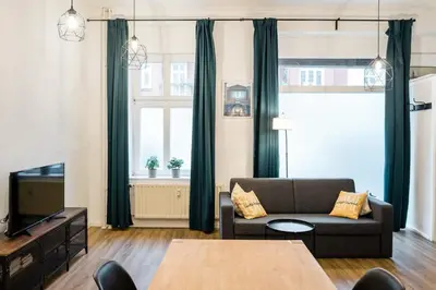 Ein Sitzbereich in der Unterkunft Stylish Loft close to Boxhagener Platz