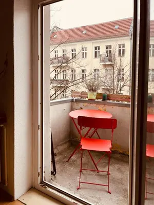 Ein Balkon oder eine Terrasse in der Unterkunft 1 room apartment in Friedrichshain