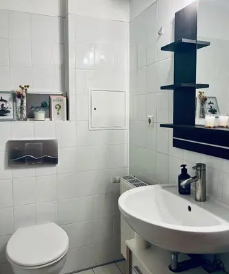 Ein Badezimmer in der Unterkunft 1 room apartment in Friedrichshain