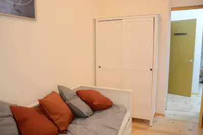 Ein Sitzbereich in der Unterkunft PAS 17 Apartment Berlin – cozy apartment