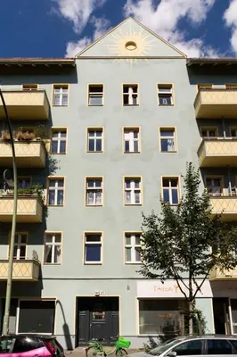Das Gebäude in dem sich die Ferienwohnung befindet
