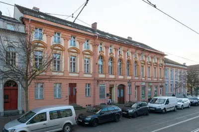 Das Gebäude in dem sich die Ferienwohnung befindet