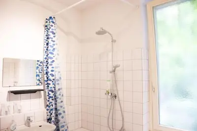 Ein Badezimmer in der Unterkunft Family Apartment Moabit