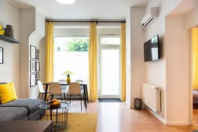 TV/Unterhaltungsangebot in der Unterkunft Kudamm plus AC plus SelfCheckIn plus Free Street Parking