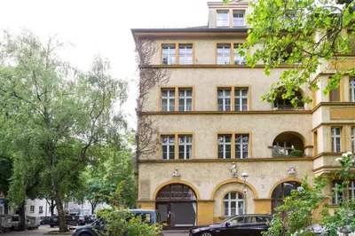 Das Gebäude in dem sich die Ferienwohnung befindet
