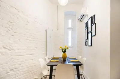 Grundriss der Unterkunft Cosy Three BR Two BTH plus AC plus Self CheckIn plus Street Parking
