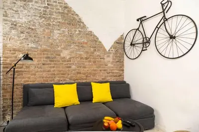 Ein Sitzbereich in der Unterkunft Cosy Three BR Two BTH plus AC plus Self CheckIn plus Street Parking