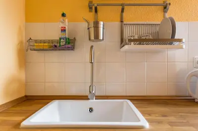 Ein Badezimmer in der Unterkunft Zentrale Altbauwohnung im Helmholtzkiez