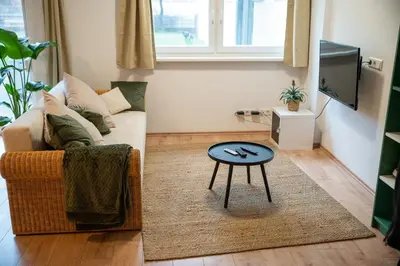 Ein Sitzbereich in der Unterkunft Zuhause fühlen in Kreuzberg