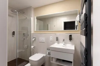 Ein Badezimmer in der Unterkunft M-Pire Hotel Berlin