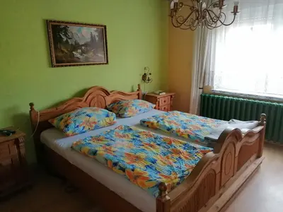 Ein Bett oder Betten in einem Zimmer der Unterkunft Ferienwohnung Hella