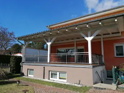 Das Gebäude in dem sich die Ferienwohnung befindet