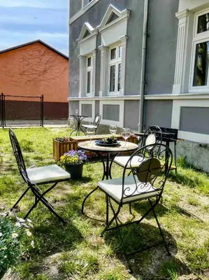 Ein Garten an der Unterkunft Altes Fischerhaus am Grimnitzsee