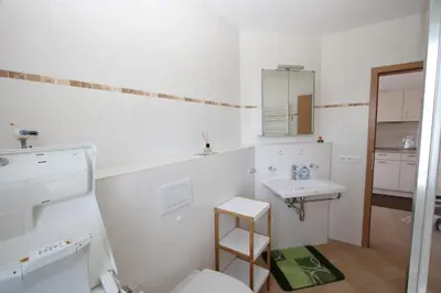 Ein Badezimmer in der Unterkunft K8 FeWo - Am Kurpark - Therme