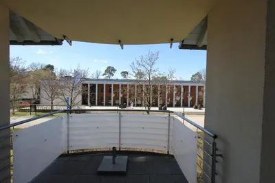 Ein Balkon oder eine Terrasse in der Unterkunft K8 FeWo - Am Kurpark - Therme