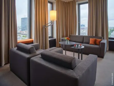 Ein Sitzbereich in der Unterkunft Dorint Kurfürstendamm Berlin