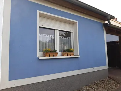 Das Gebäude in dem sich die Ferienwohnung befindet