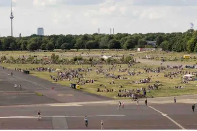 Gäste, die in der Unterkunft Lake Side Park/Historic/BER/THF übernachten