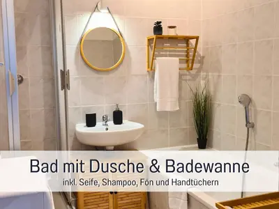 Ein Badezimmer in der Unterkunft Schöne, ruhige Stadtwohnung, Küche, SmartTV, 1-5 Pers