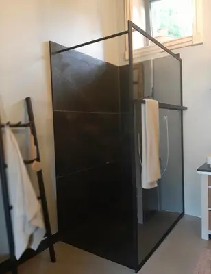 Ein Badezimmer in der Unterkunft Ferienwohnung Bad Freienwalde