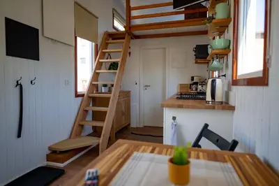 Küche/Küchenzeile in der Unterkunft Tiny House 300 Meter vom Zentrum entfernt