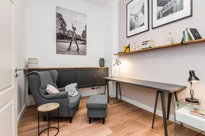 Ein Sitzbereich in der Unterkunft Neues Design-Apartment in Friedrichshain